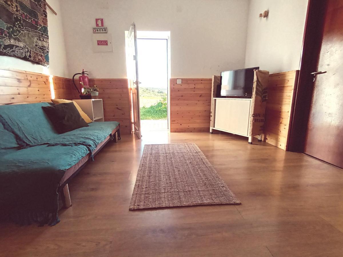 Roots Cozy House Raposeira Vakantiehuis